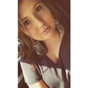 Meet your Posher, Carrie